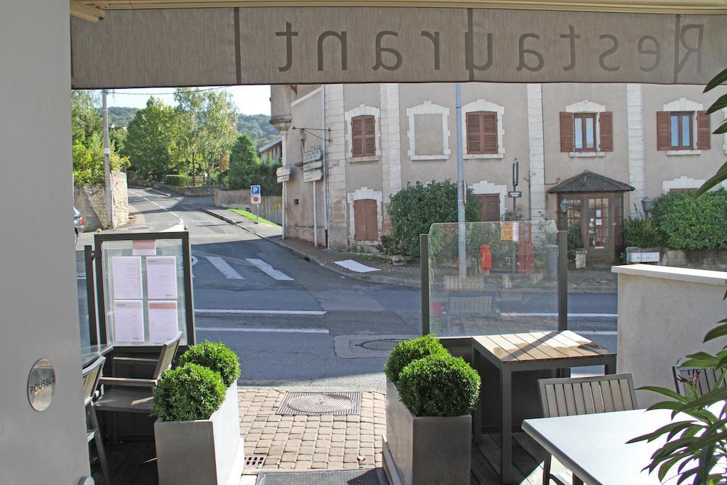 Hotel-Restaurant La Caborne Limonest Exterior foto